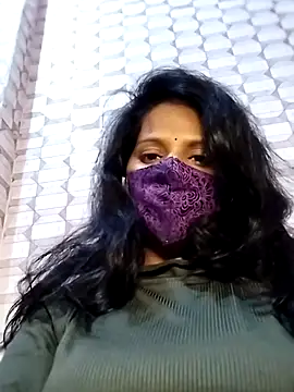 Shivani Tivari online show from February 18, 2025, 6:15 pm