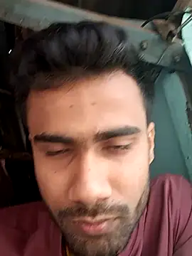 Snapshot of Skinny_Bigass_23 chatting on March 9, 2025, 5:33 am Skinny Bigass 23 online show from March 9, 2025, 5:33 am