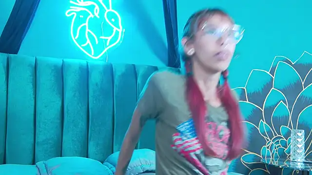 Lunamistyc online show from January 12, 2026, 8:36 pm