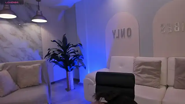 KaiaFerreira online show from December 21, 2025, 11:45 am