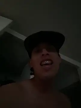 Snapshot of breiderxexiboys chatting on January 9, 2025, 12:14 am breiderxexiboys online show from January 9, 2025, 12:14 am