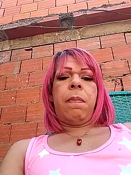 blondebitchlitle online show from May 28, 2026, 1:17 pm