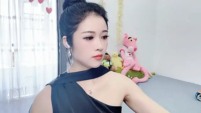 starsqimei online show from September 17, 2025, 5:53 am