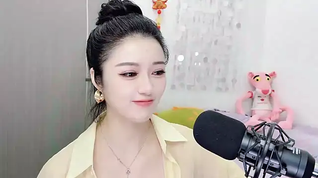 starsqimei online show from February 21, 2026, 6:04 am