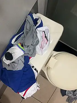 mylovetr1 online show from March 11, 2025, 6:08 am