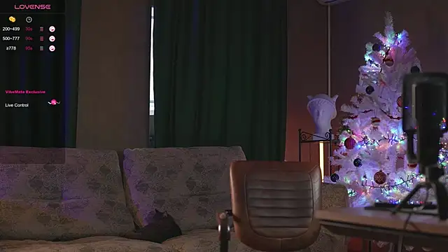 Snapshot of Karlos_Ripped_ chatting on February 21, 2025, 1:00 pm Karlos Ripped online show from February 21, 2025, 1:00 pm