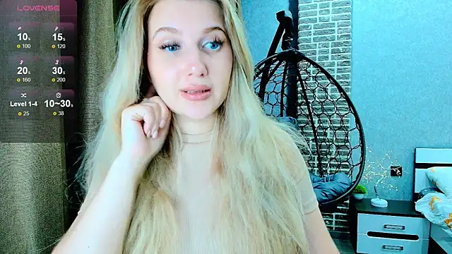 Evacadooo online show from September 13, 2025, 7:25 pm