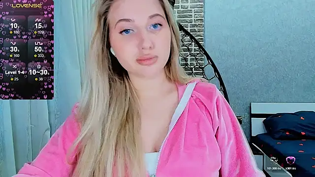 Evacadooo online show from October 29, 2025, 10:58 am