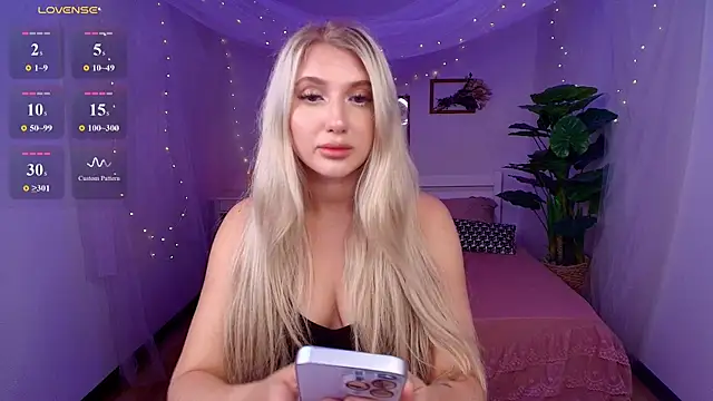 Evacadooo online show from July 7, 2026, 2:58 am