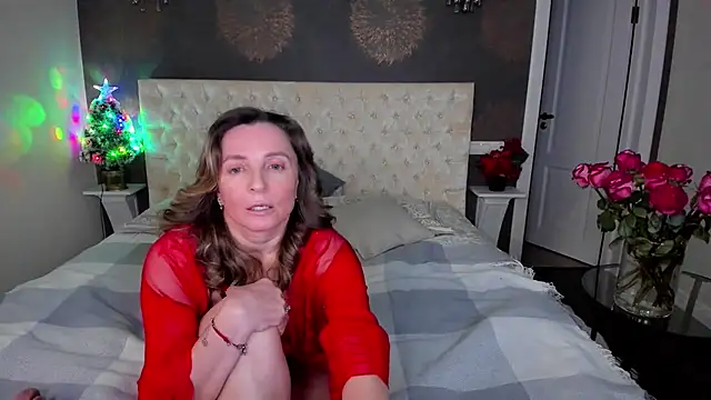 Snapshot of AllisonWilliams chatting on January 5, 2025, 9:25 pm AllisonWilliams online show from January 5, 2025, 9:25 pm