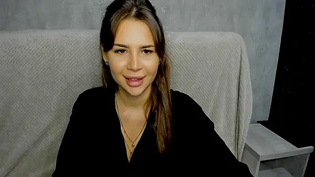 SuraMune online show from November 3, 2025, 7:39 pm