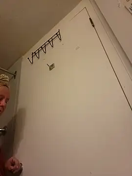 Yourfantasy1379 online show from October 4, 2025, 2:02 am