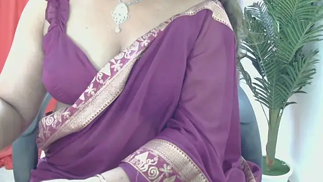 indian anu mallu online show from November 19, 2025, 4:56 am