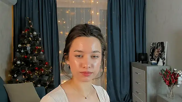 Snapshot of EmeliaReaper chatting on February 18, 2025, 1:10 am EmeliaReaper online show from February 18, 2025, 1:10 am