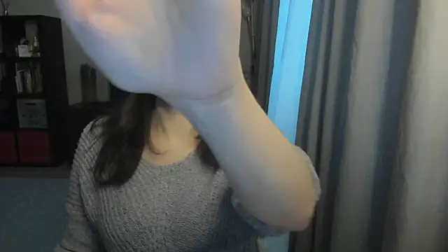 Snapshot of MollyCheiz chatting on February 27, 2026, 2:50 pm MollyCheiz online show from February 27, 2026, 2:50 pm