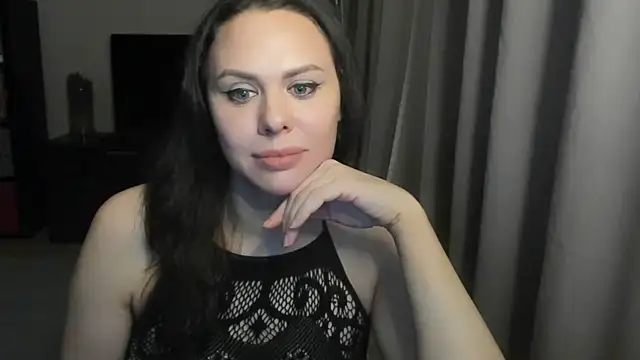 Snapshot of MollyCheiz chatting on February 26, 2026, 9:26 pm MollyCheiz online show from February 26, 2026, 9:26 pm