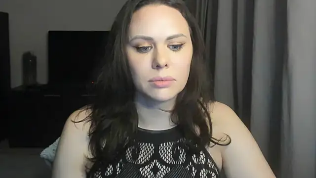 Snapshot of MollyCheiz chatting on February 4, 2026, 8:59 pm MollyCheiz online show from February 4, 2026, 8:59 pm