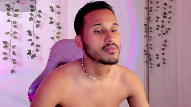 Raf brunette online show from September 26, 2025, 11:06 am