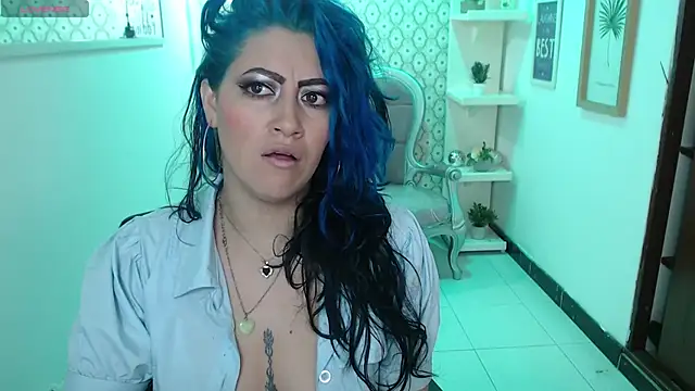 Snapshot of scarleth_blue chatting on March 6, 2025, 3:13 am scarleth blue online show from March 6, 2025, 3:13 am