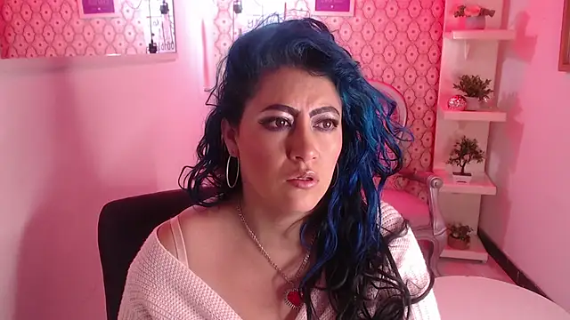 Snapshot of scarleth_blue chatting on October 9, 2025, 3:29 am scarleth blue online show from October 9, 2025, 3:29 am