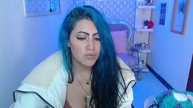 Snapshot of scarleth_blue chatting on February 26, 2025, 9:44 am scarleth blue online show from February 26, 2025, 9:44 am