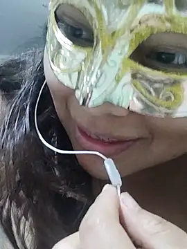 gabycita2 online show from November 4, 2025, 3:43 am