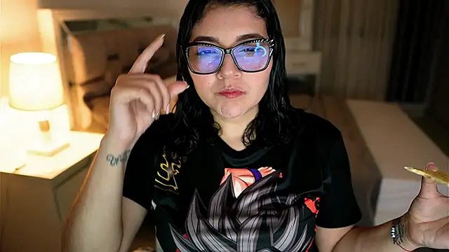 Snapshot of Camilaa_bueno chatting on September 24, 2025, 11:21 pm Camilaa bueno online show from September 24, 2025, 11:21 pm