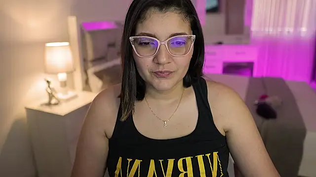 Snapshot of Camilaa_bueno chatting on December 22, 2024, 7:21 pm Camilaa bueno online show from December 22, 2024, 7:21 pm