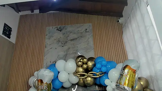 Any topless online show from October 2, 2025, 11:02 am