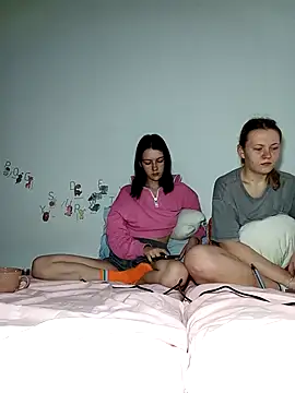 ella grays online show from April 25, 2026, 5:43 pm