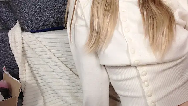 sofiaa here online show from April 7, 2026, 12:12 am