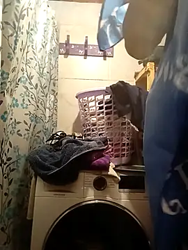 Snapshot of FlacoDani chatting on February 11, 2026, 5:02 pm FlacoDani online show from February 11, 2026, 5:02 pm