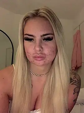 Snapshot of UKJuicyPrincess chatting on December 22, 2024, 6:26 pm UKJuicyPrincess online show from December 22, 2024, 6:26 pm