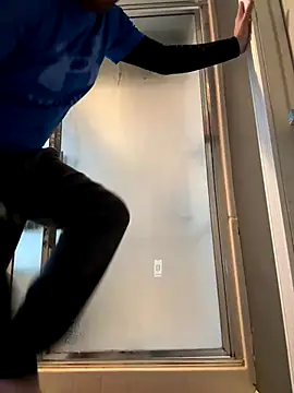 Bluemage710 online show from December 1, 2025, 3:24 pm