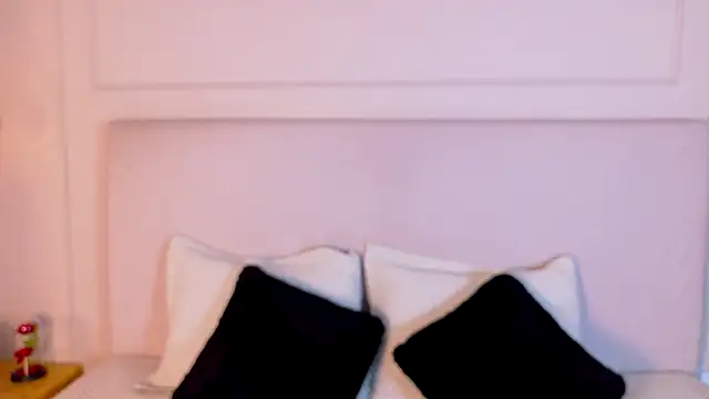 EymiCuper online show from December 3, 2025, 9:03 pm