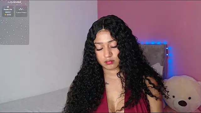 alinakiss online show from March 29, 2026, 7:15 pm