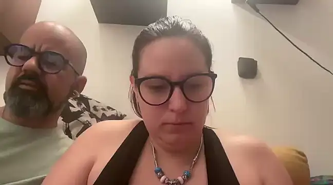 Snapshot of Maca_M2 chatting on January 5, 2025, 3:22 am Maca M2 online show from January 5, 2025, 3:22 am