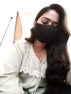 Snapshot of Magical_Girl- chatting on February 14, 2026, 5:18 am Magical Girl- online show from February 14, 2026, 5:18 am