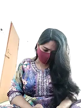 Snapshot of Magical_Girl- chatting on February 18, 2026, 5:49 am Magical Girl- online show from February 18, 2026, 5:49 am