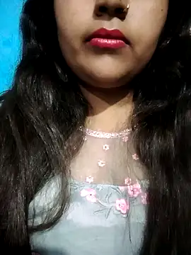 Snapshot of Love-Veronica chatting on February 15, 2026, 12:48 pm Love-Veronica online show from February 15, 2026, 12:48 pm