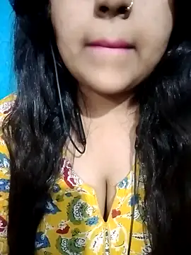 Snapshot of Love-Veronica chatting on February 24, 2026, 11:44 am Love-Veronica online show from February 24, 2026, 11:44 am