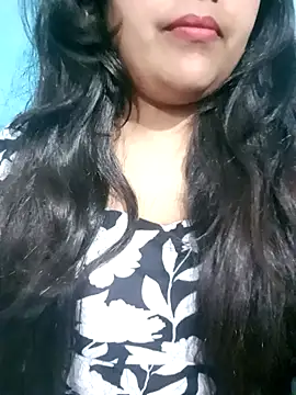 Snapshot of Love-Veronica chatting on May 11, 2026, 6:05 pm Love-Veronica online show from May 11, 2026, 6:05 pm