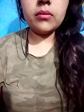 Love-Veronica online show from March 6, 2026, 12:22 pm