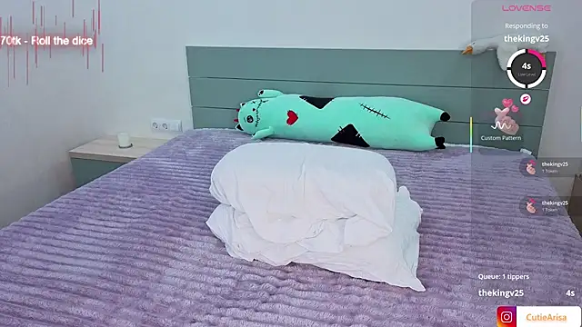 Lust One  online show from February 12, 2026, 1:33 pm