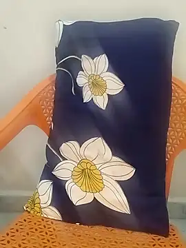 Sexy Radhikaa online show from December 5, 2025, 12:54 am