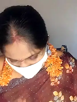 Sexy Radhikaa online show from March 2, 2025, 9:54 am