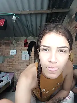 Snapshot of laura_arias018 chatting on February 28, 2026, 12:49 pm laura arias018 online show from February 28, 2026, 12:49 pm