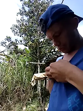 Snapshot of laura_arias018 chatting on February 24, 2026, 4:08 pm laura arias018 online show from February 24, 2026, 4:08 pm