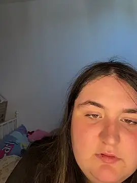 hotiee online show from April 29, 2026, 11:14 am