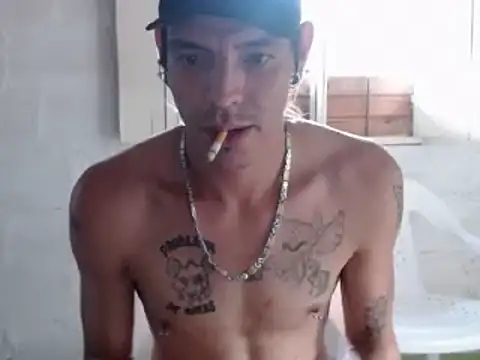 tayler punk noise online show from December 31, 2024, 8:12 pm